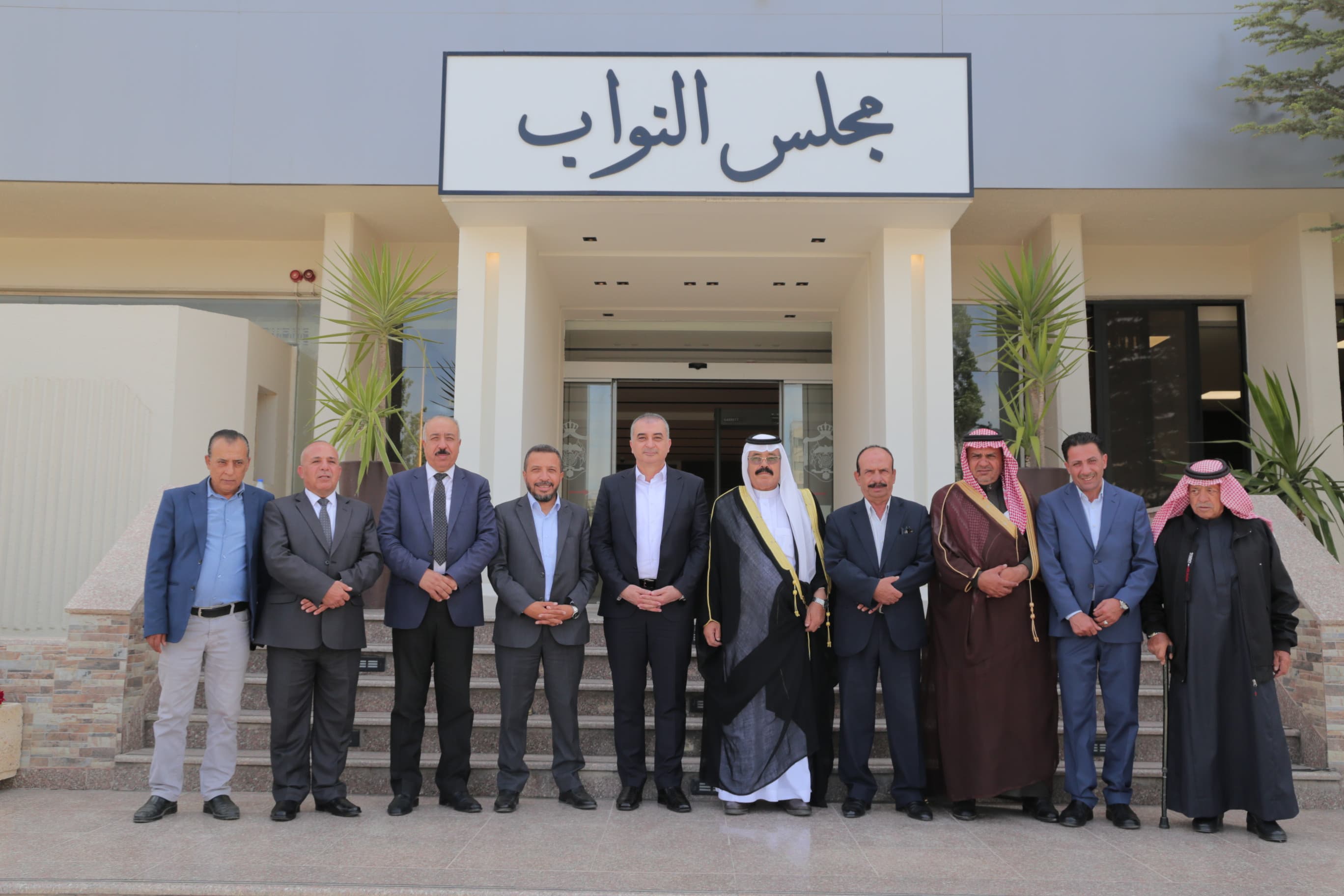 Madar Al-Saa Images 0.6213482830789562