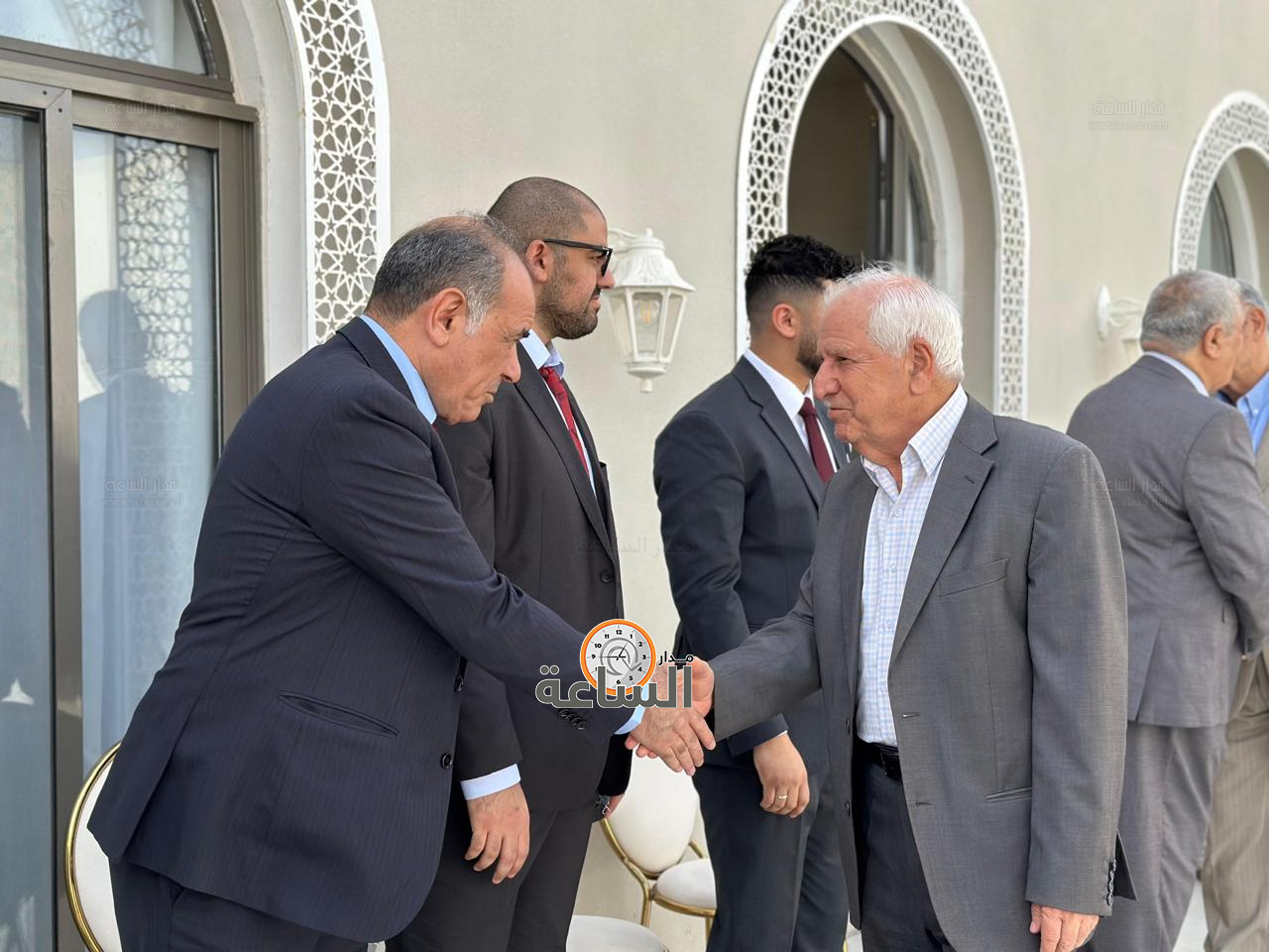 Madar Al-Saa Images 0.468984219687677