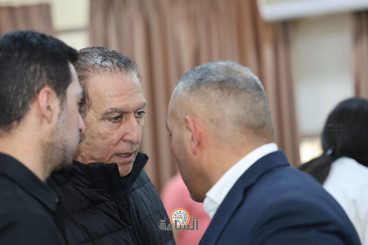 Madar Al-Saa Images 0.40964597916317214