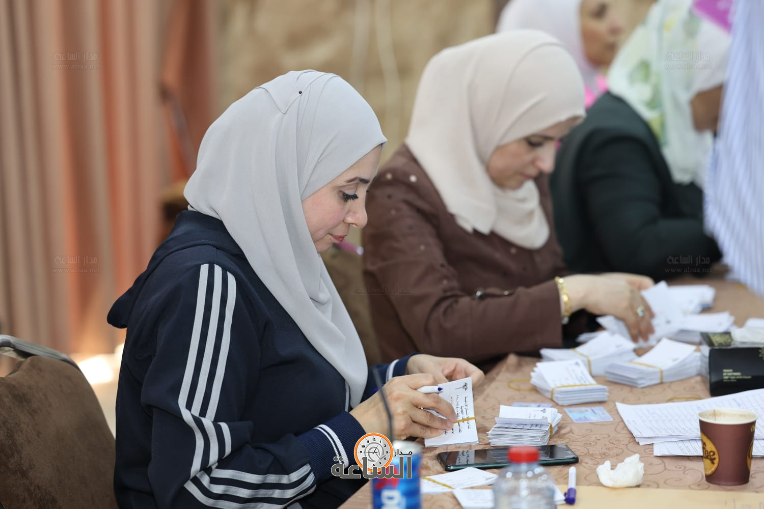 Madar Al-Saa Images 0.6460018652245498