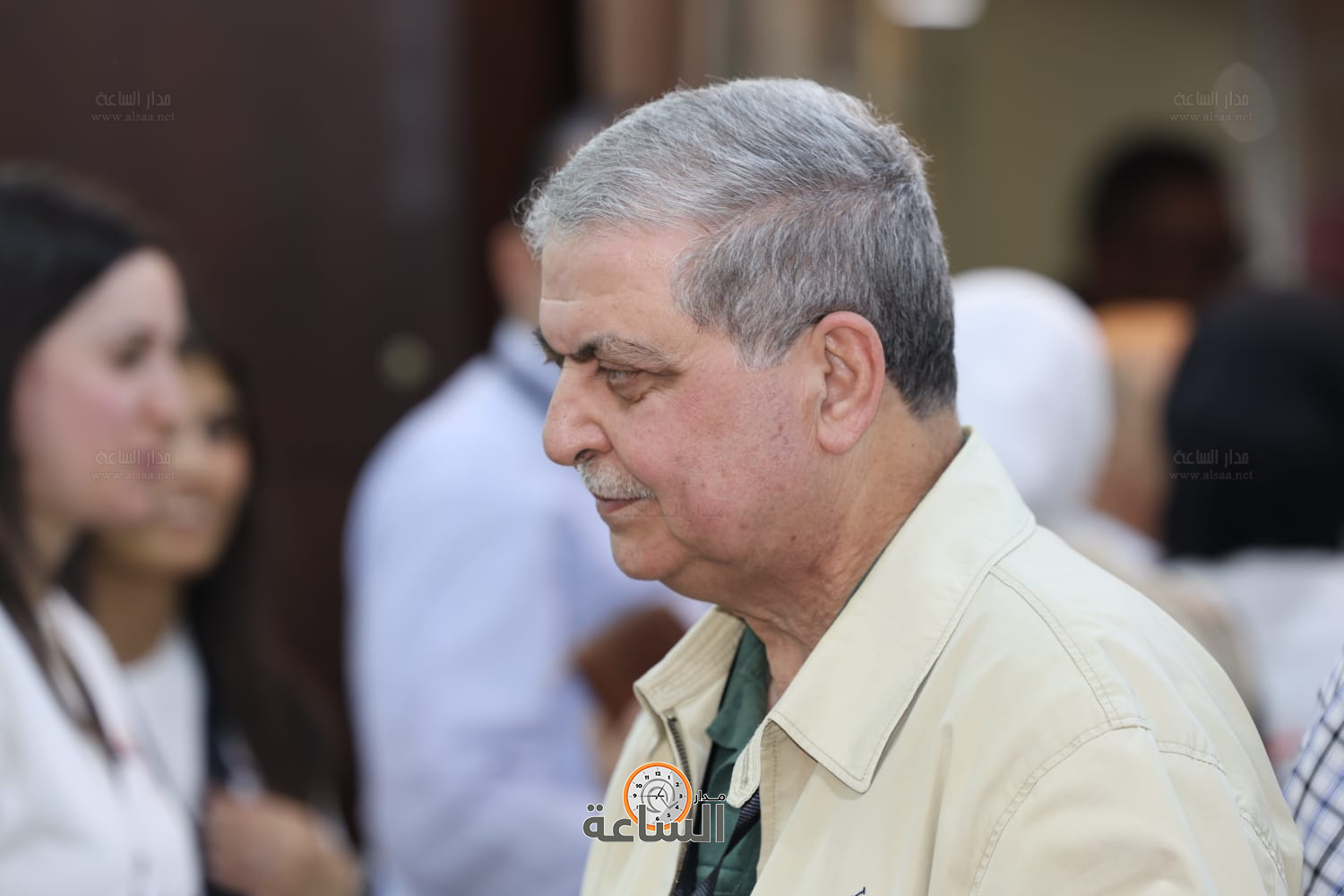 Madar Al-Saa Images 0.9358517843728067