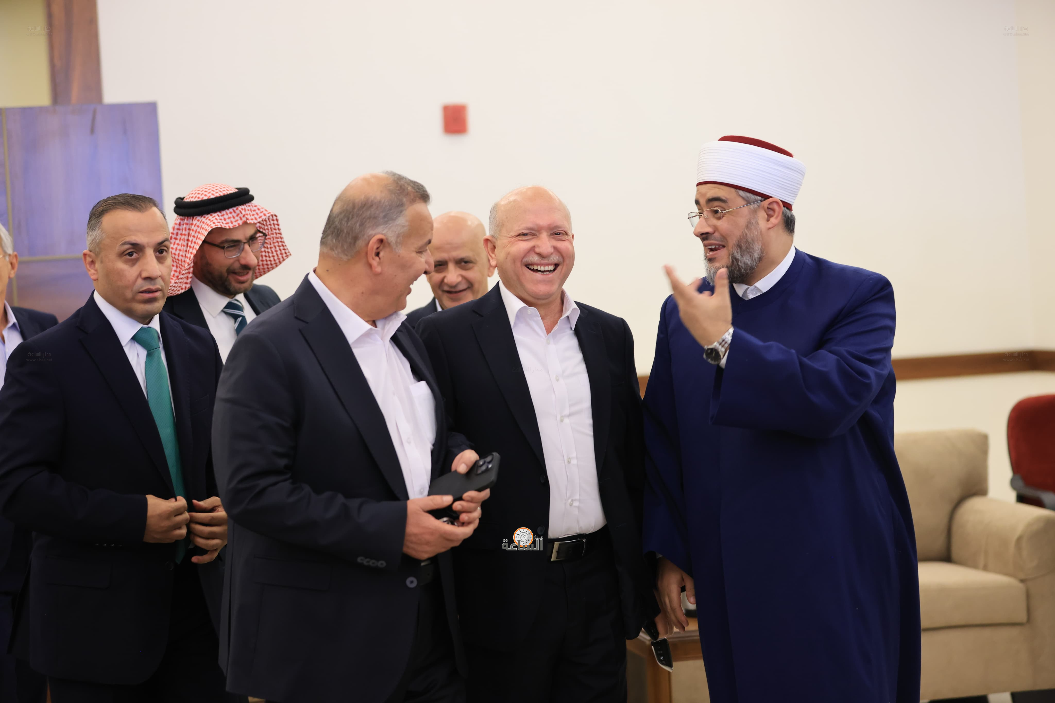 Madar Al-Saa Images 0.8786296233581713