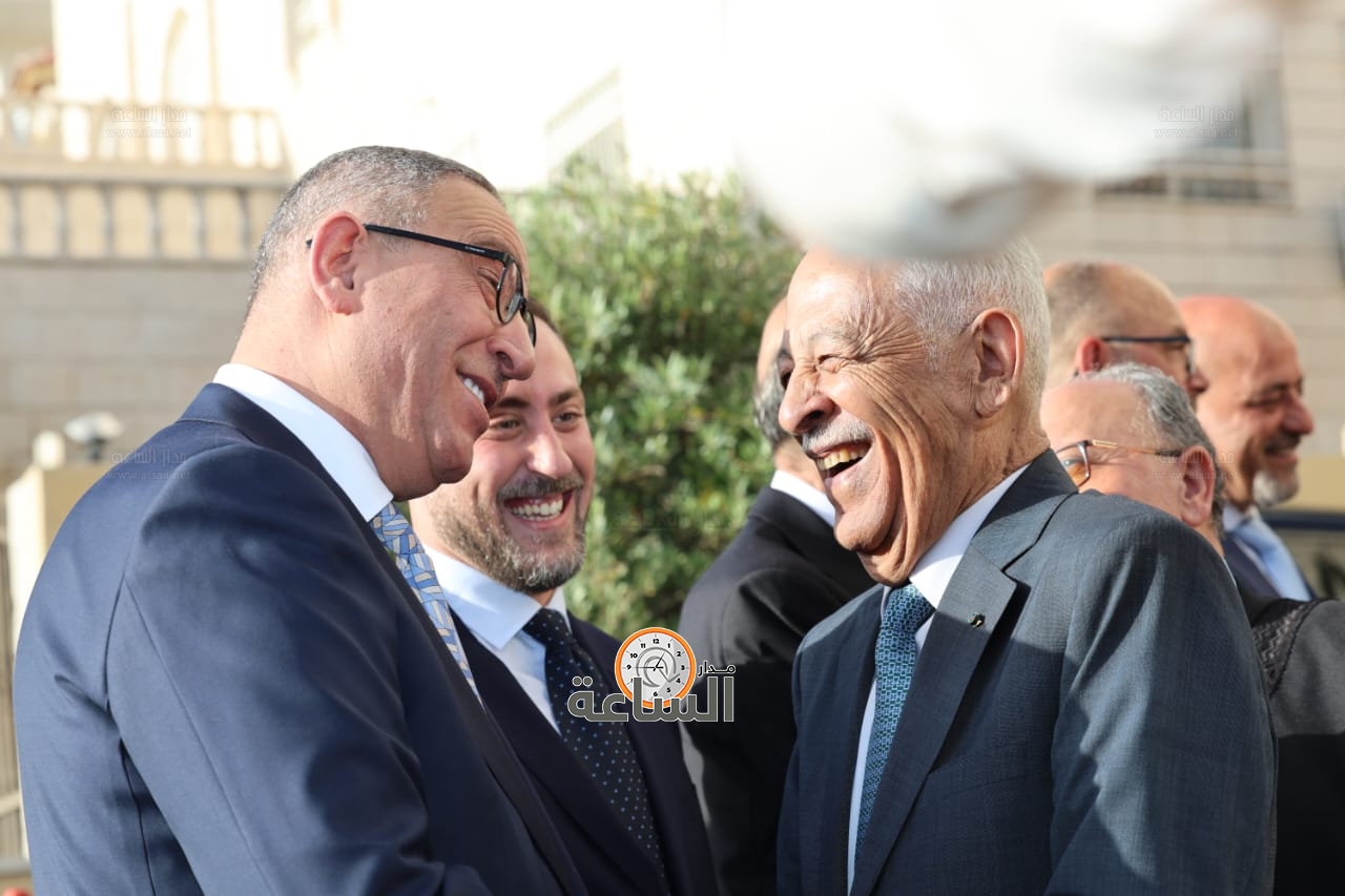 Madar Al-Saa Images 0.289705342614473