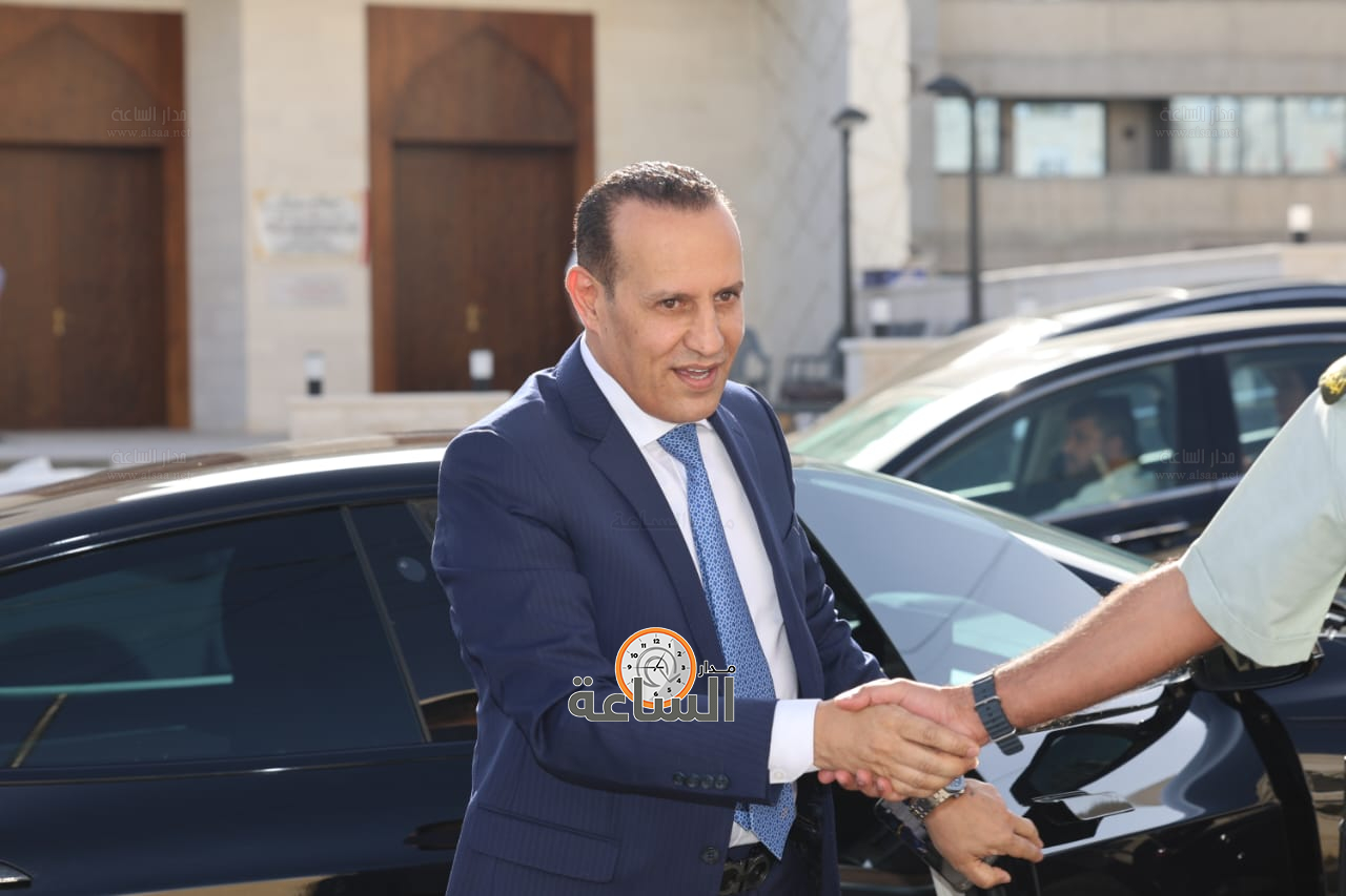 Madar Al-Saa Images 0.19694476699124364