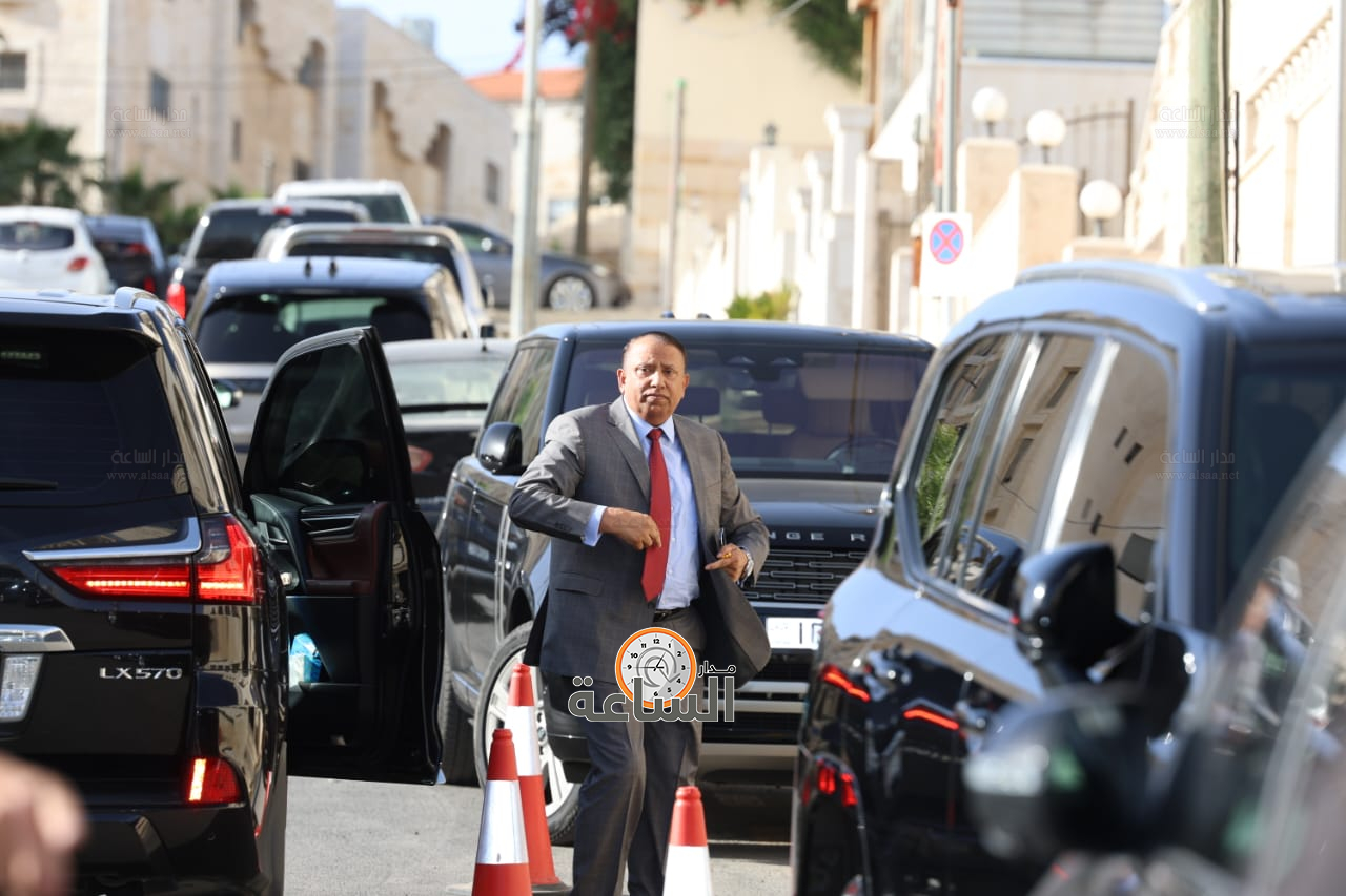 Madar Al-Saa Images 0.6119368362999607