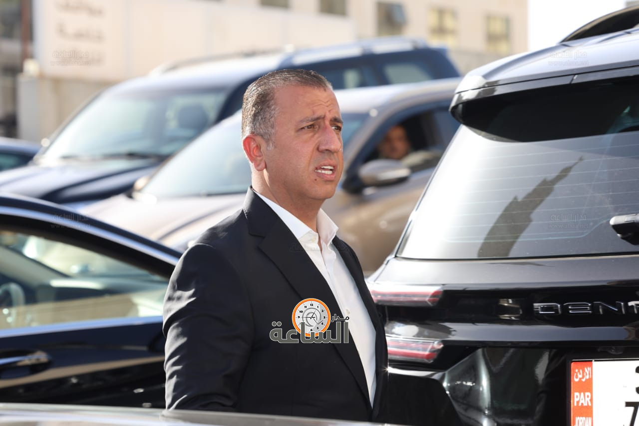 Madar Al-Saa Images 0.46027613227526776