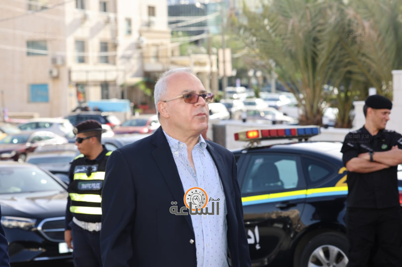 Madar Al-Saa Images 0.9081602227739084