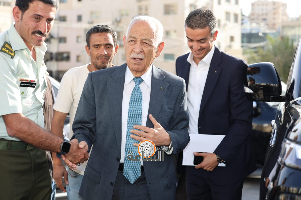 Madar Al-Saa Images 0.47540814666272735