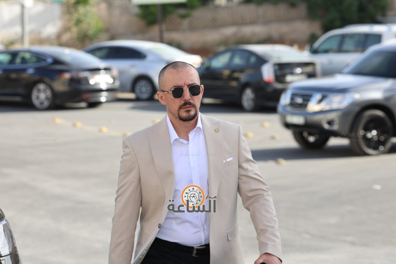 Madar Al-Saa Images 0.9780836284893643