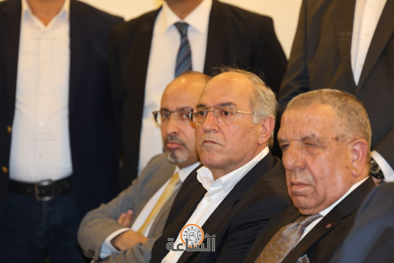 Madar Al-Saa Images 0.880975533461636