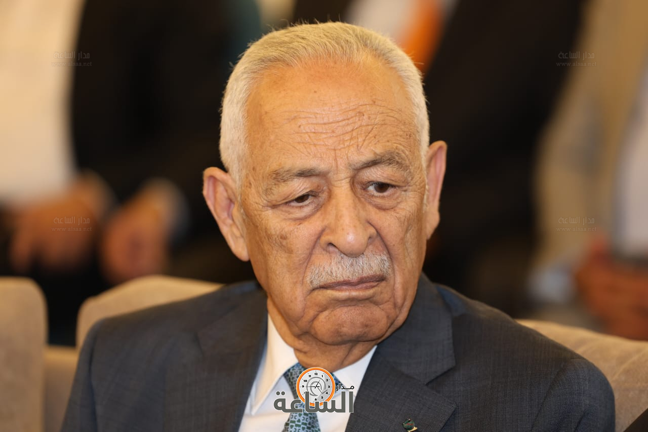 Madar Al-Saa Images 0.41453832552450653