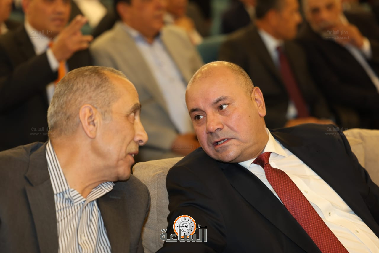 Madar Al-Saa Images 0.11842828692345209