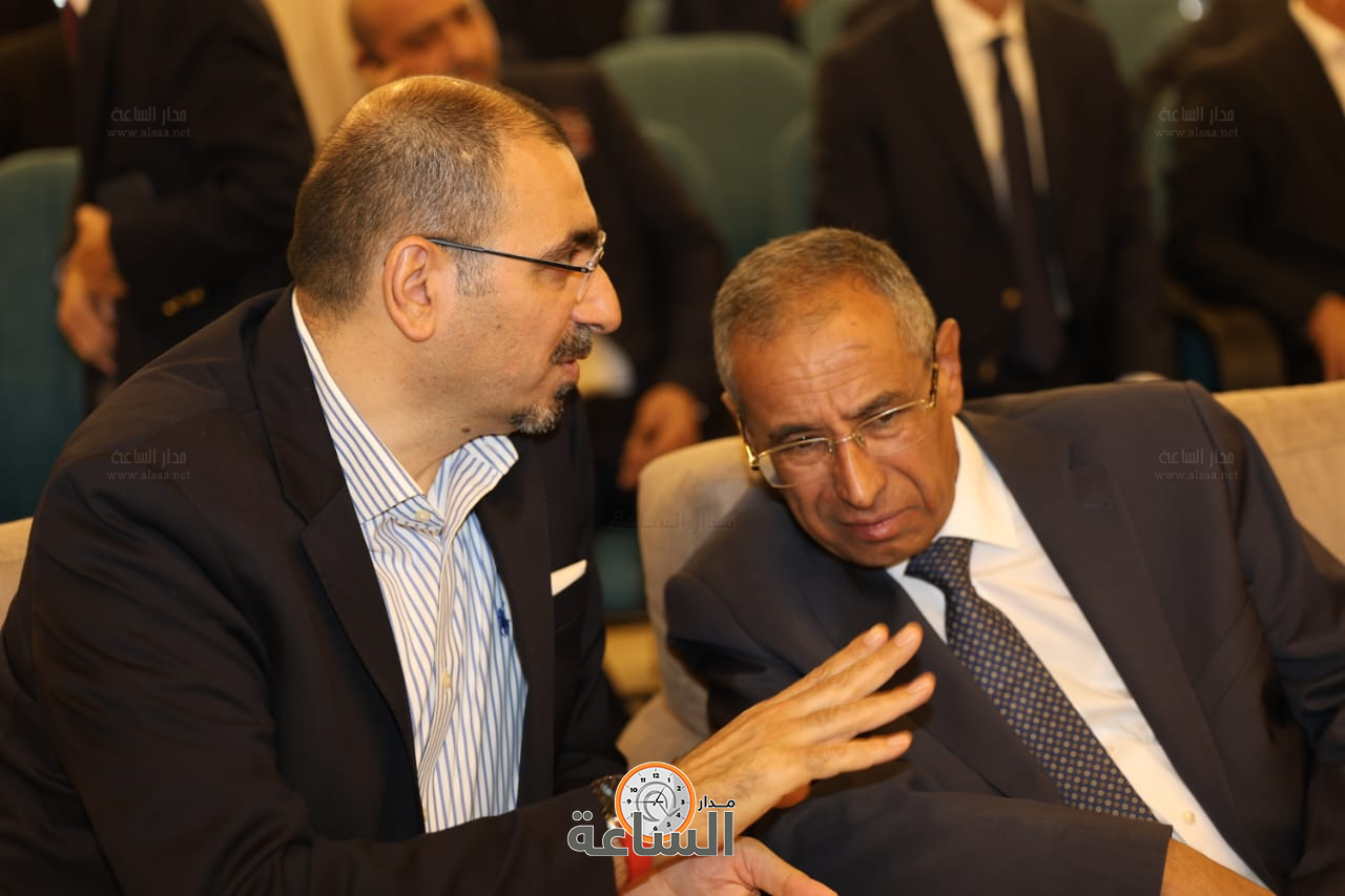 Madar Al-Saa Images 0.7954620328114986