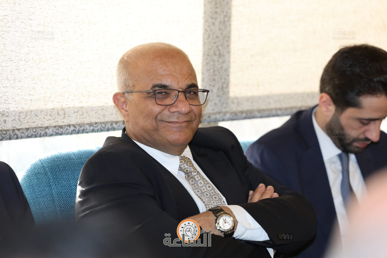 Madar Al-Saa Images 0.6319717322321021