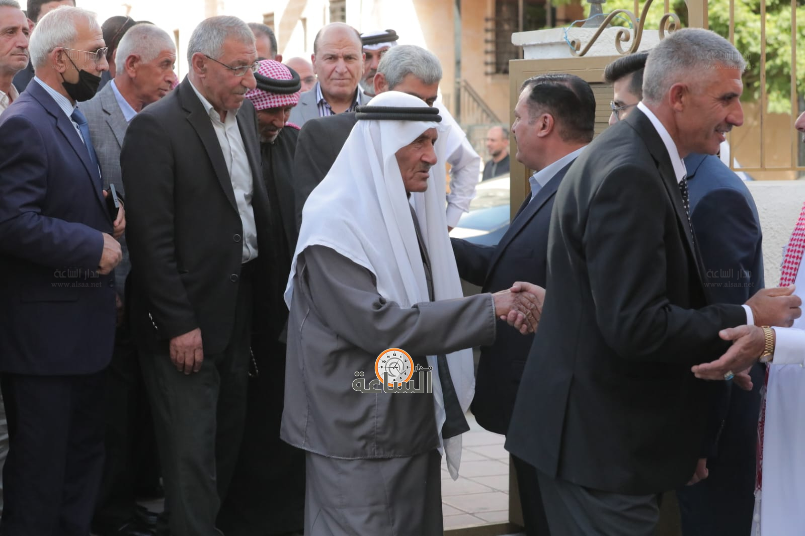 Madar Al-Saa Images 0.8236557772811022