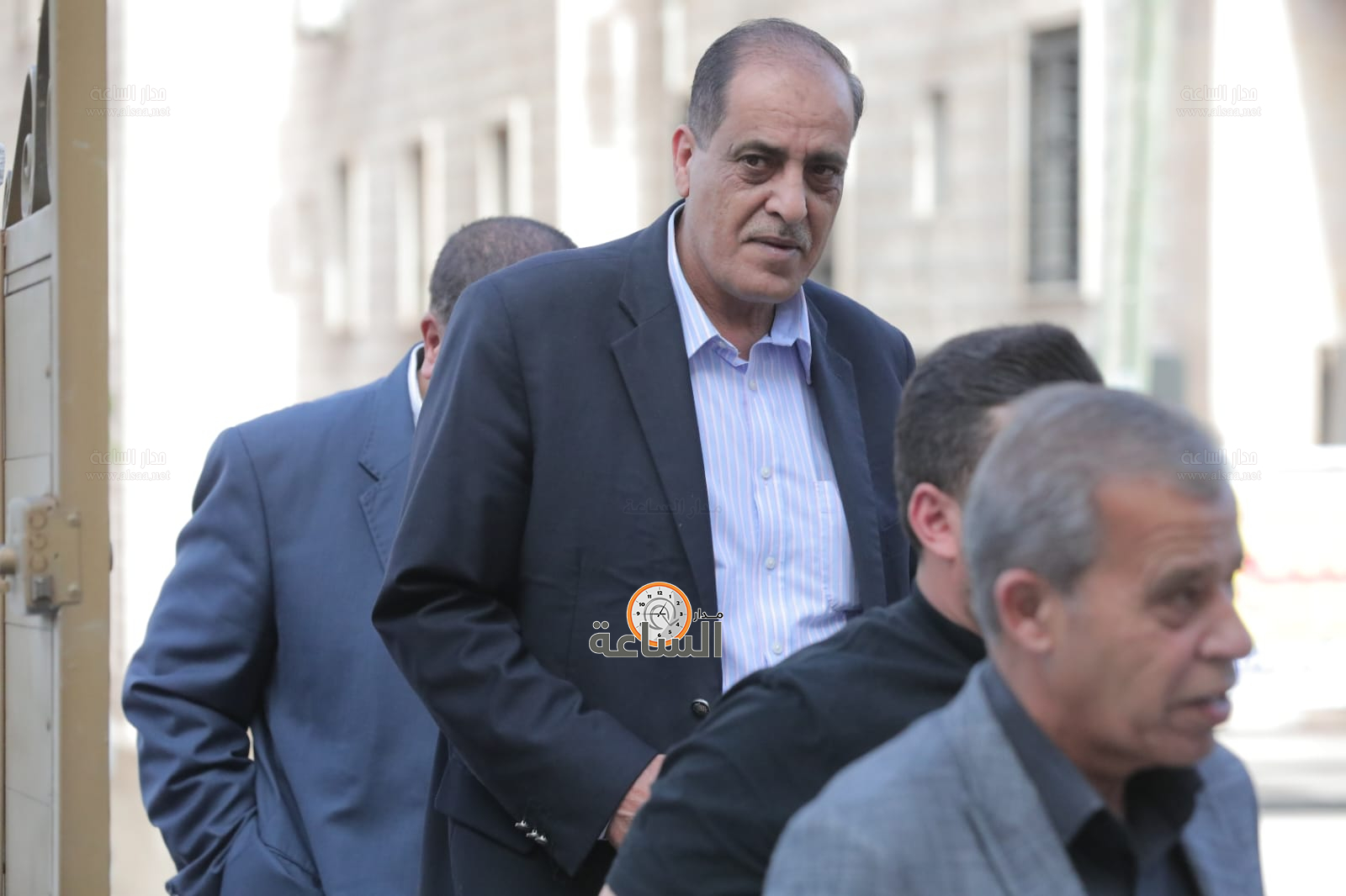 Madar Al-Saa Images 0.18747609732068415