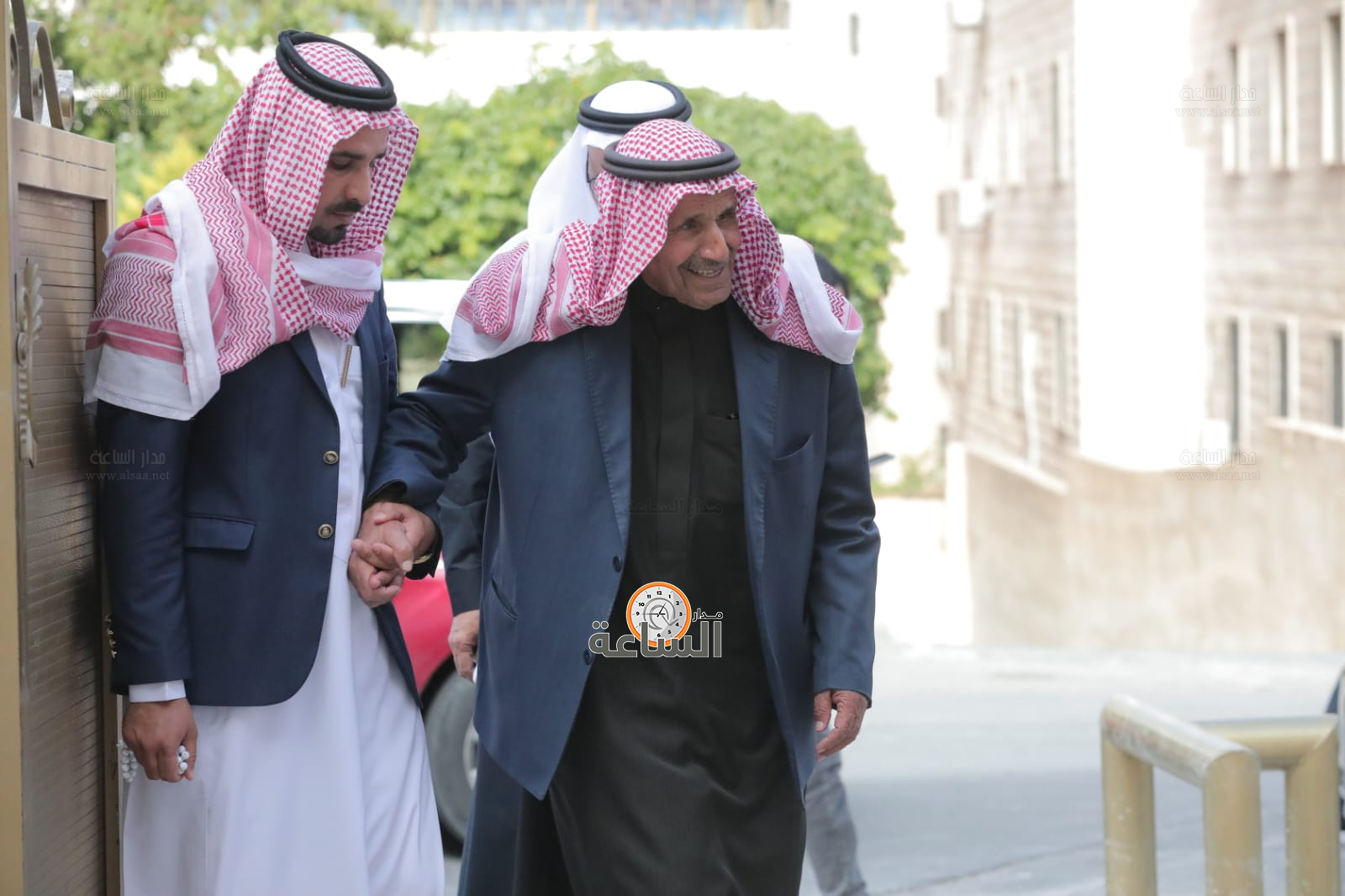 Madar Al-Saa Images 0.9022447418673702