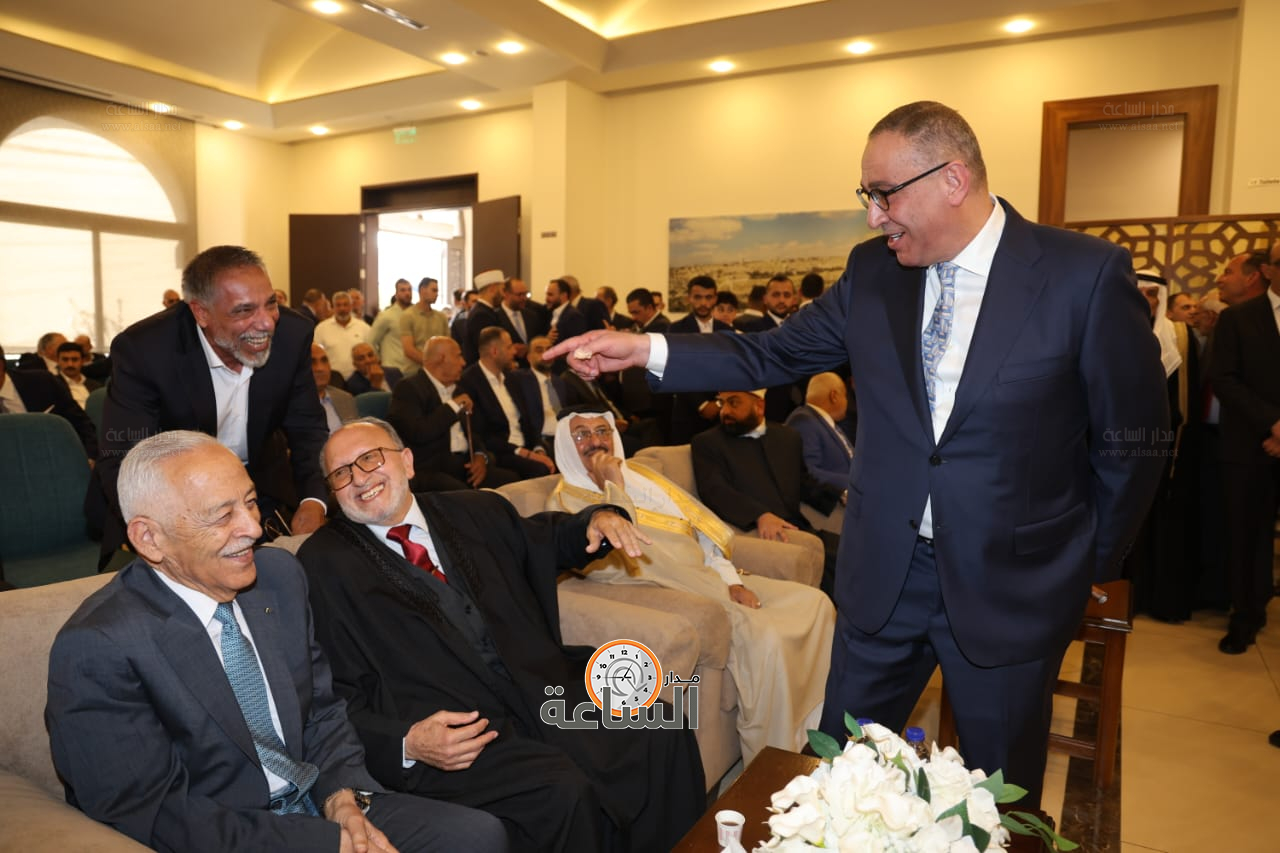 Madar Al-Saa Images 0.6197377390987894