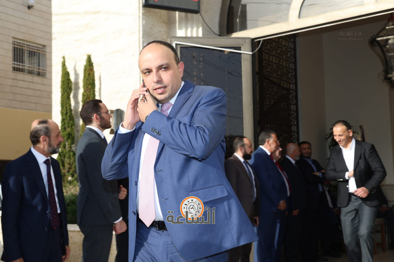 Madar Al-Saa Images 0.8783237345430785