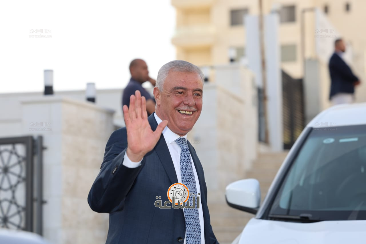 Madar Al-Saa Images 0.8541901059544883