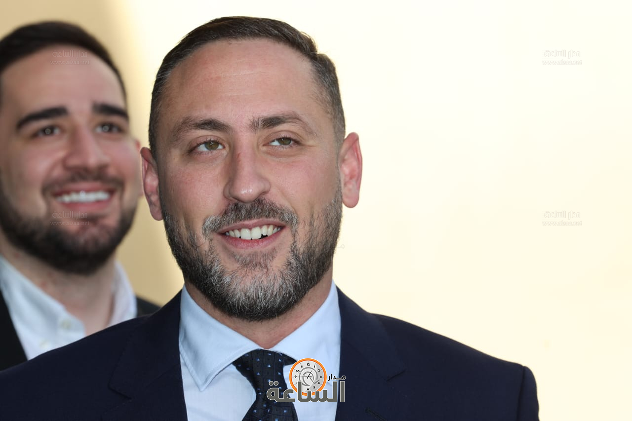 Madar Al-Saa Images 0.03352186108762867