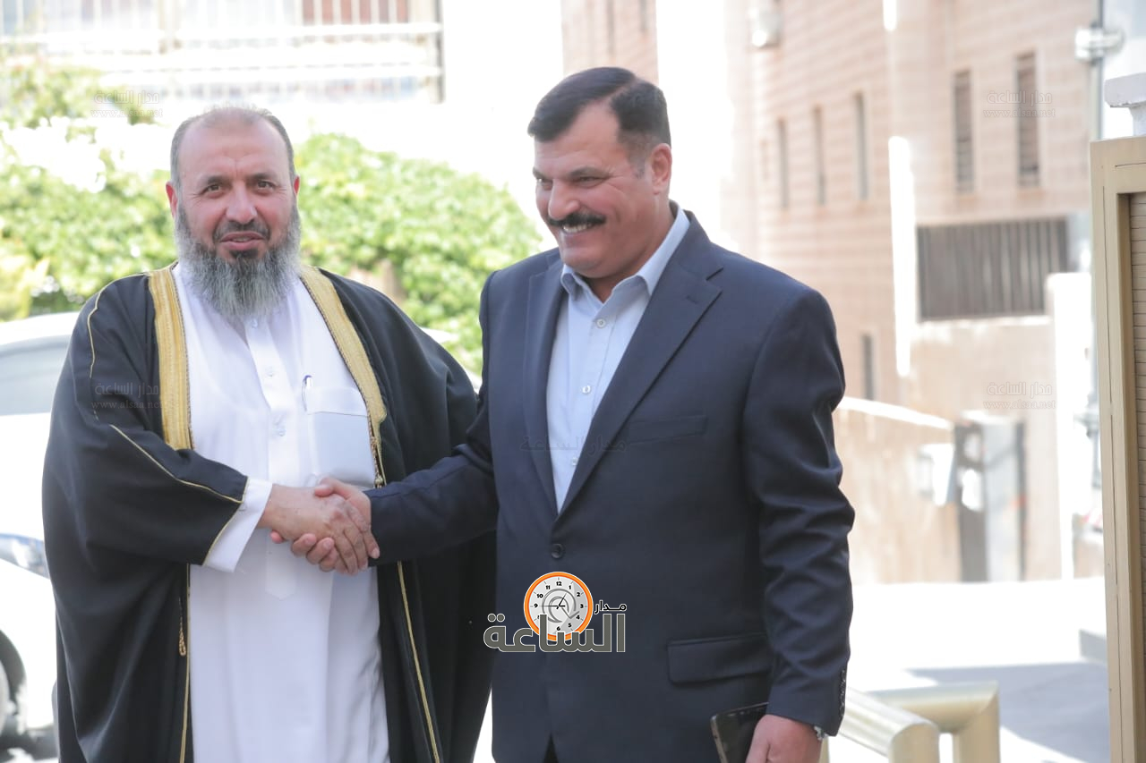 Madar Al-Saa Images 0.0494351673087271