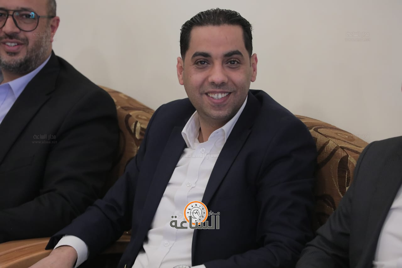 Madar Al-Saa Images 0.40157449391993694