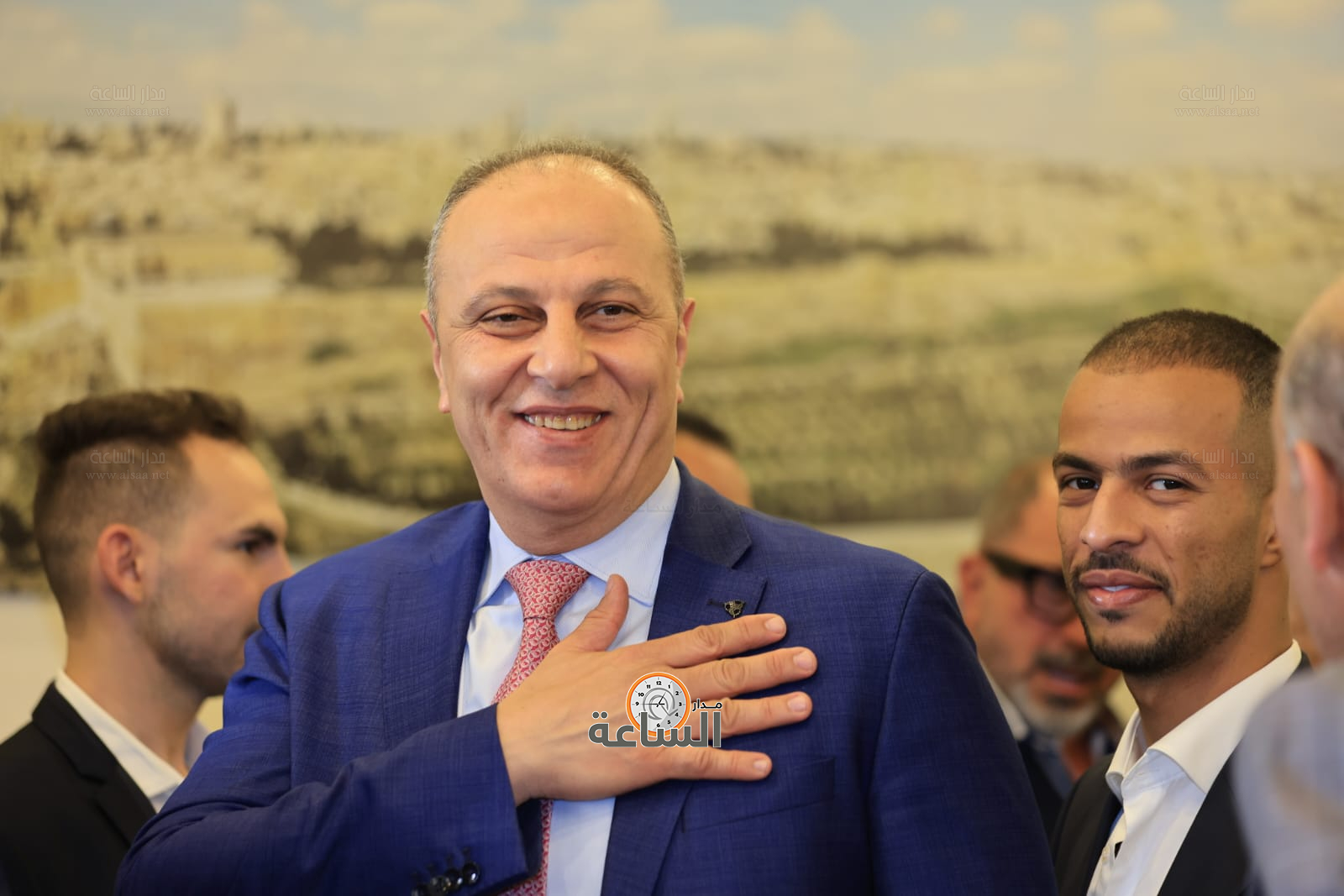 Madar Al-Saa Images 0.6183892732173788