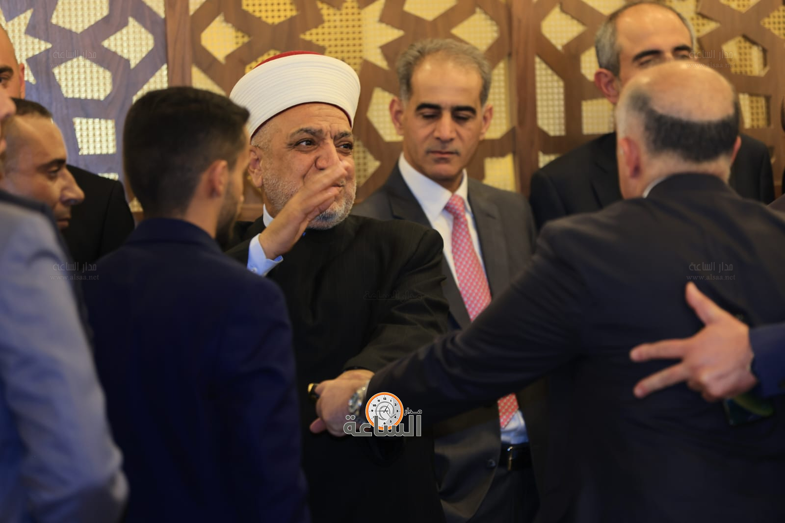 Madar Al-Saa Images 0.6333998237657202