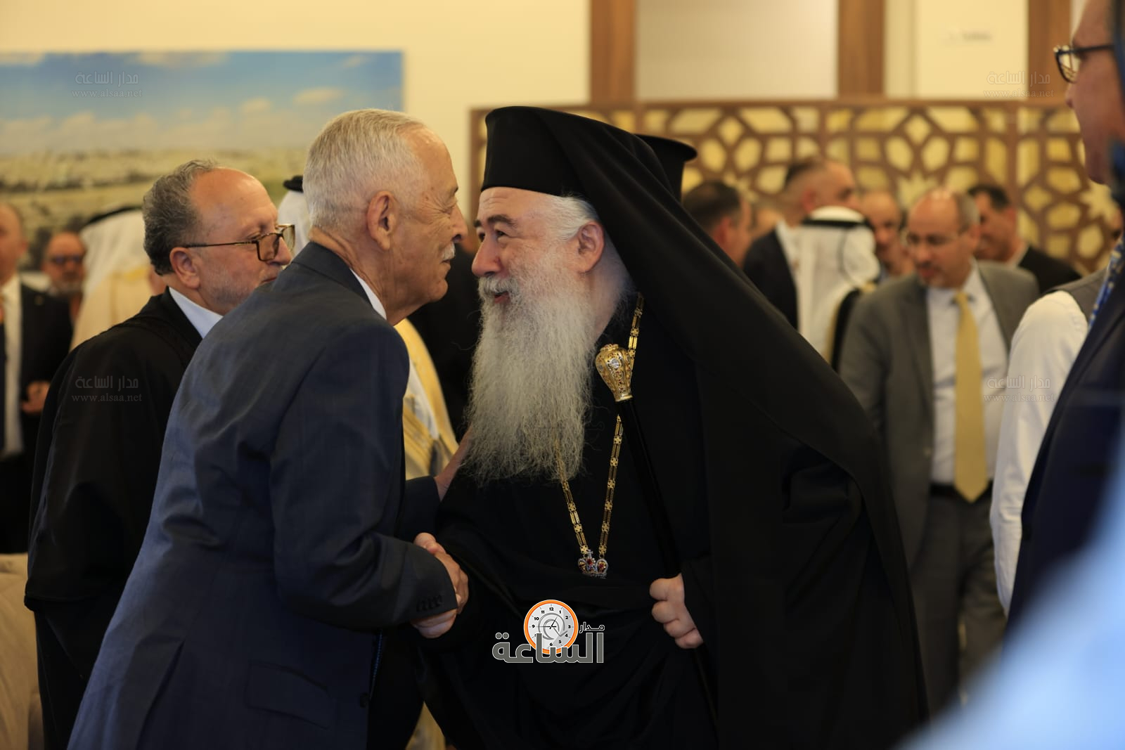 Madar Al-Saa Images 0.6885068337593192