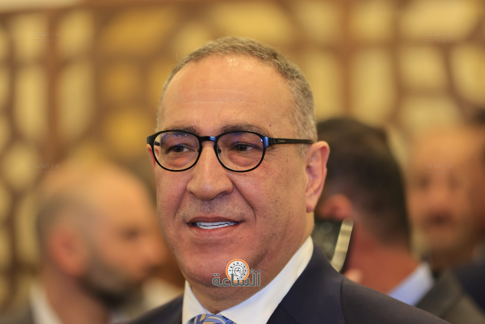 Madar Al-Saa Images 0.713918716681146