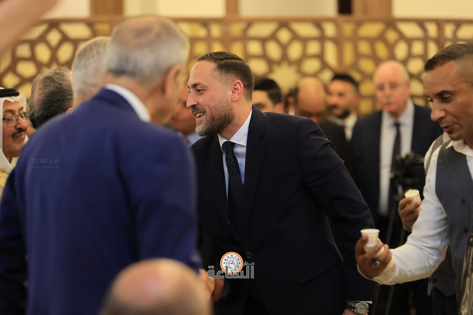 Madar Al-Saa Images 0.7260718300664766