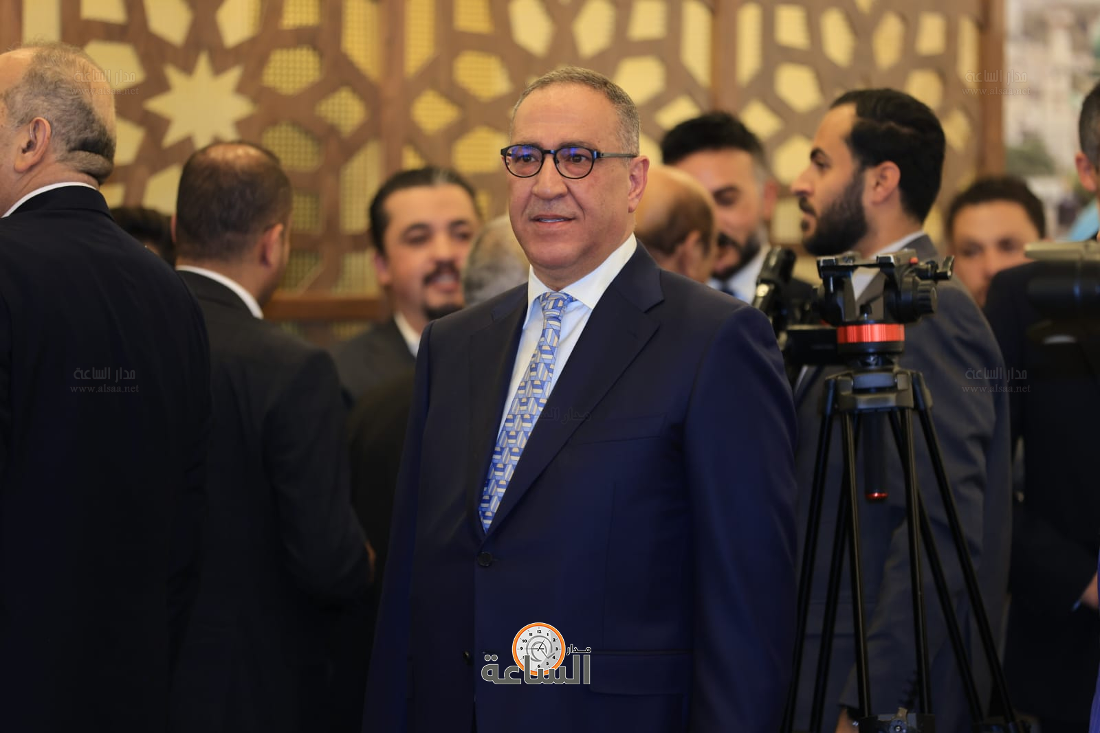 Madar Al-Saa Images 0.9214010695209643