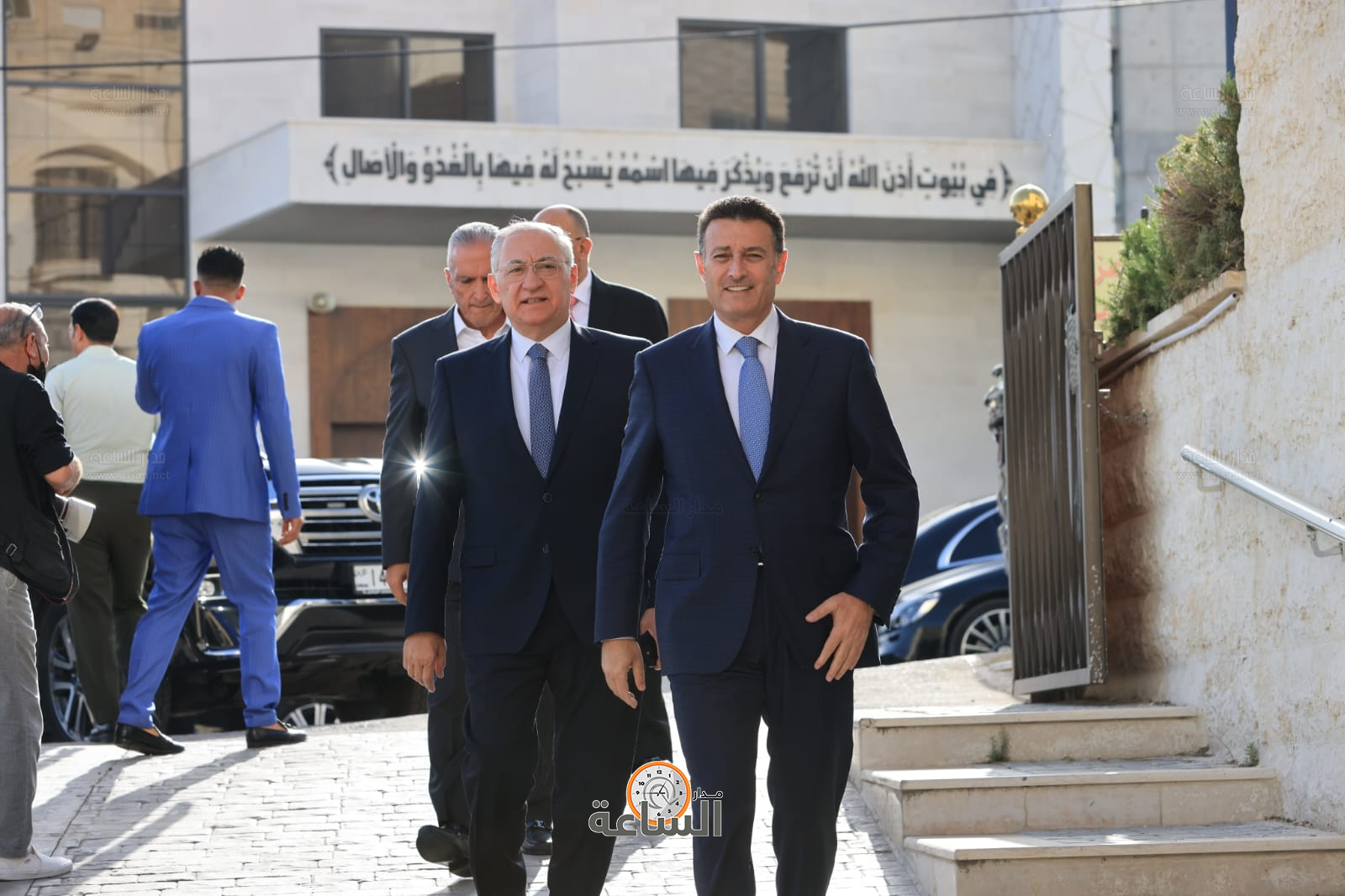 Madar Al-Saa Images 0.7021648311782577