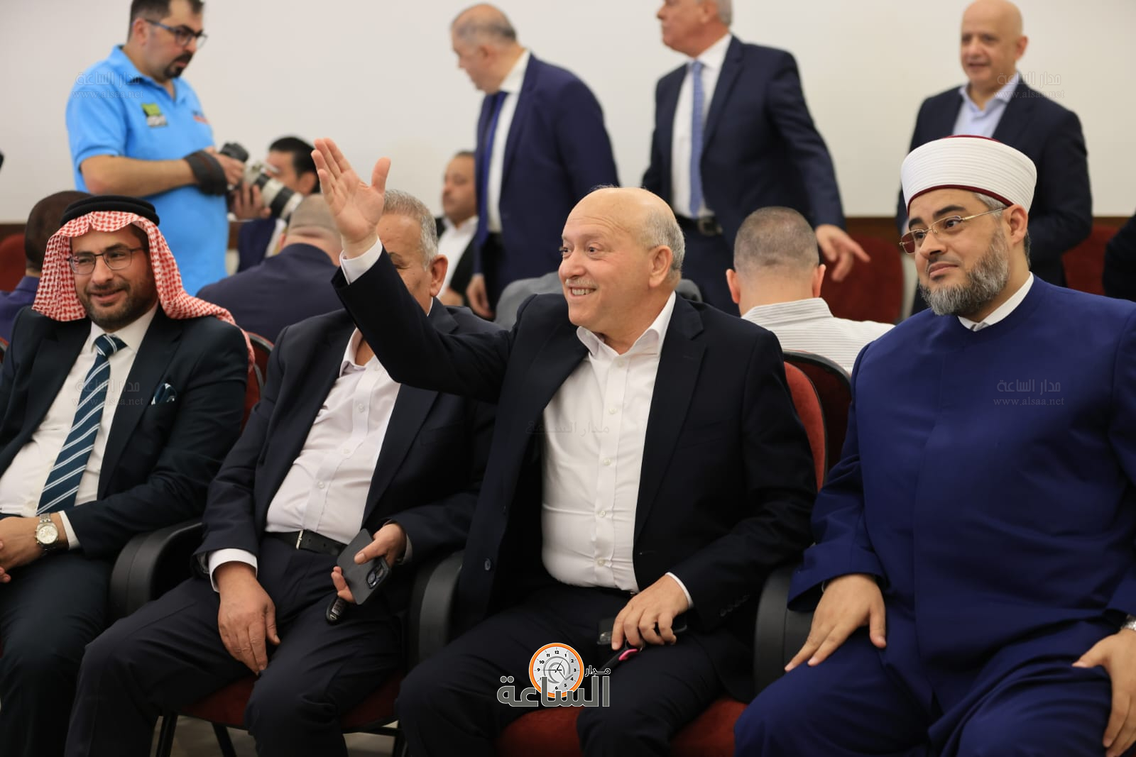 Madar Al-Saa Images 0.3603228190422244