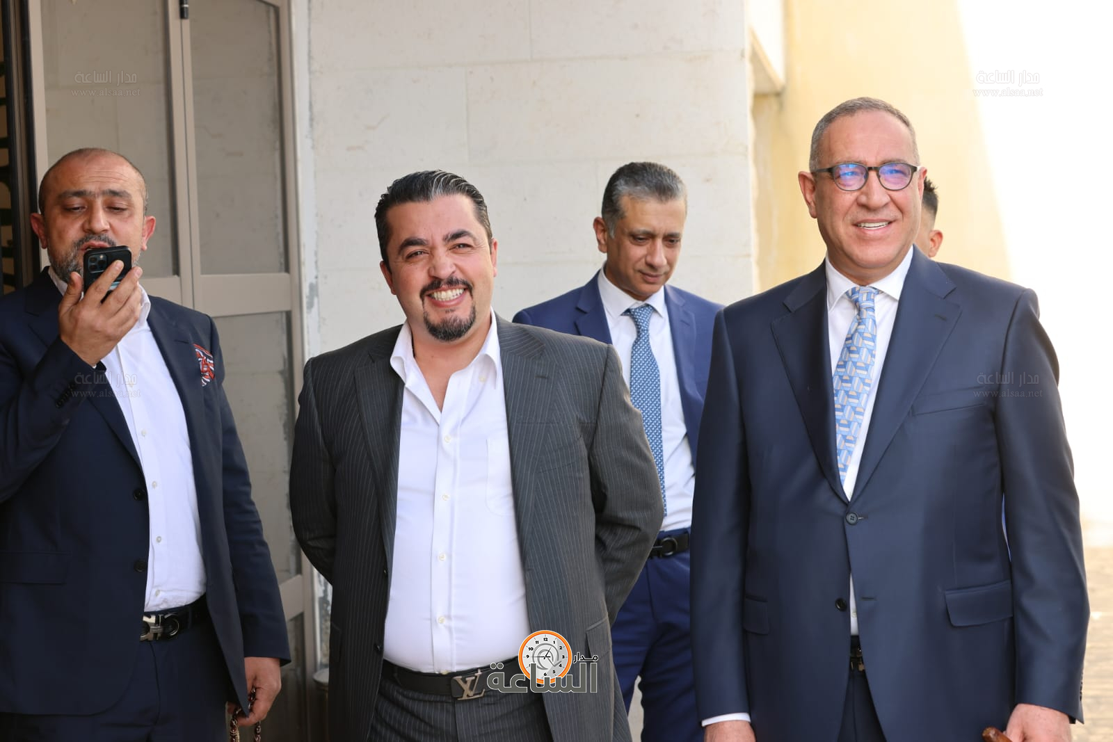 Madar Al-Saa Images 0.46442319101253304