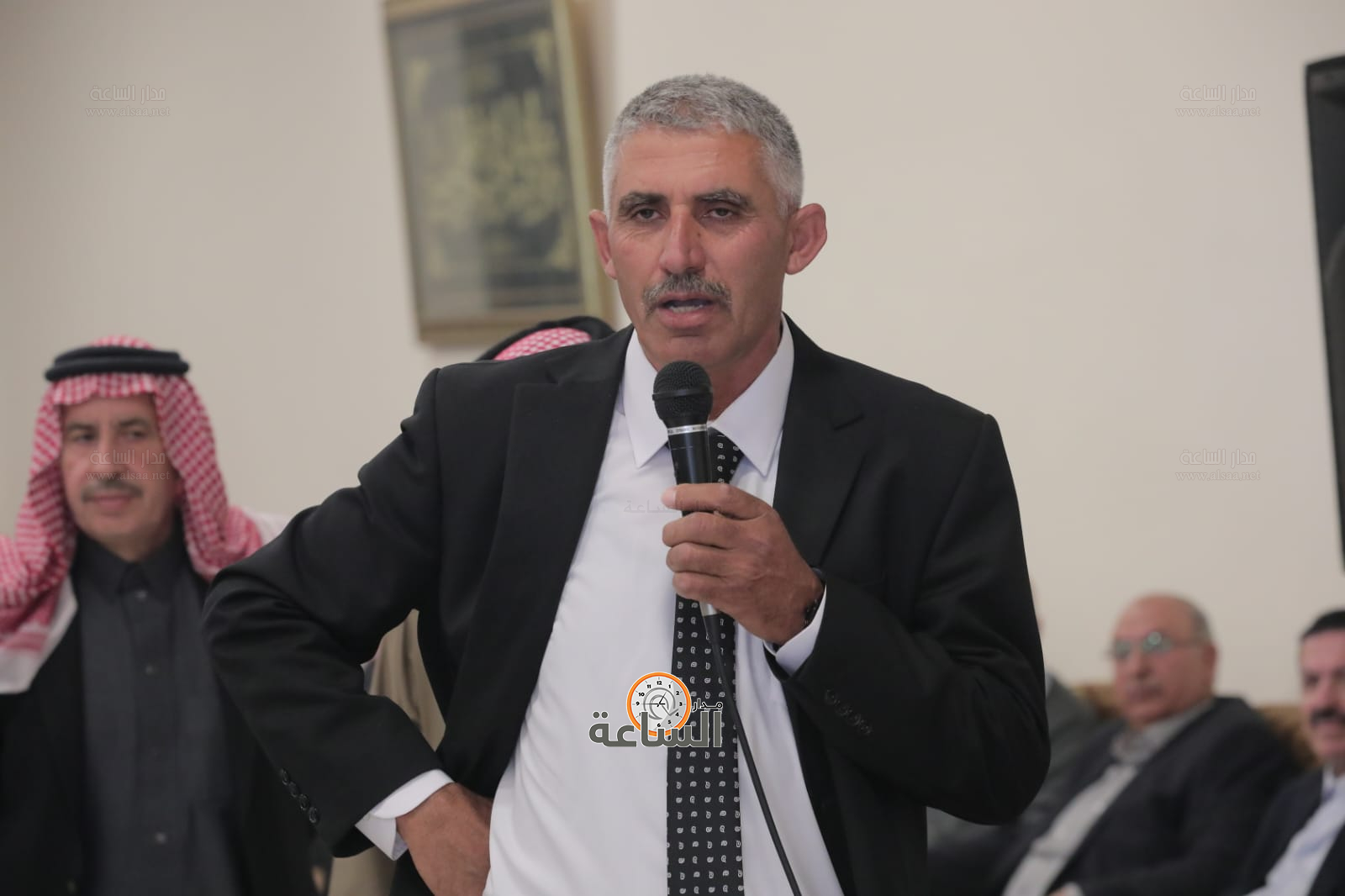 Madar Al-Saa Images 0.21330215074713677