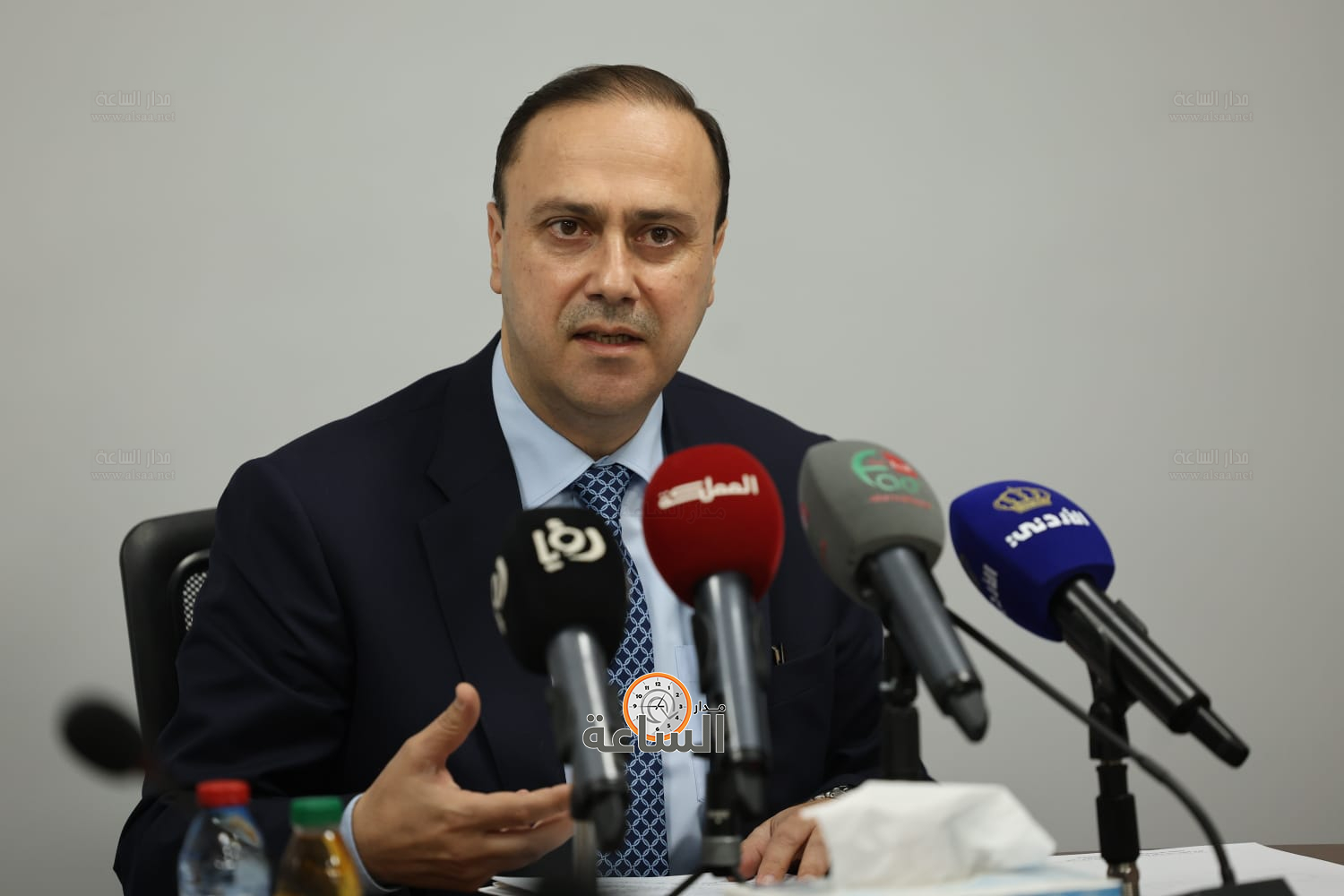 Madar Al-Saa Images 0.16333675526134872