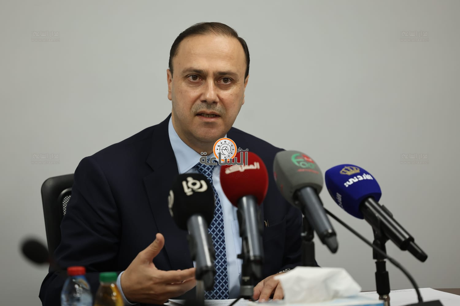 Madar Al-Saa Images 0.42908585466660587