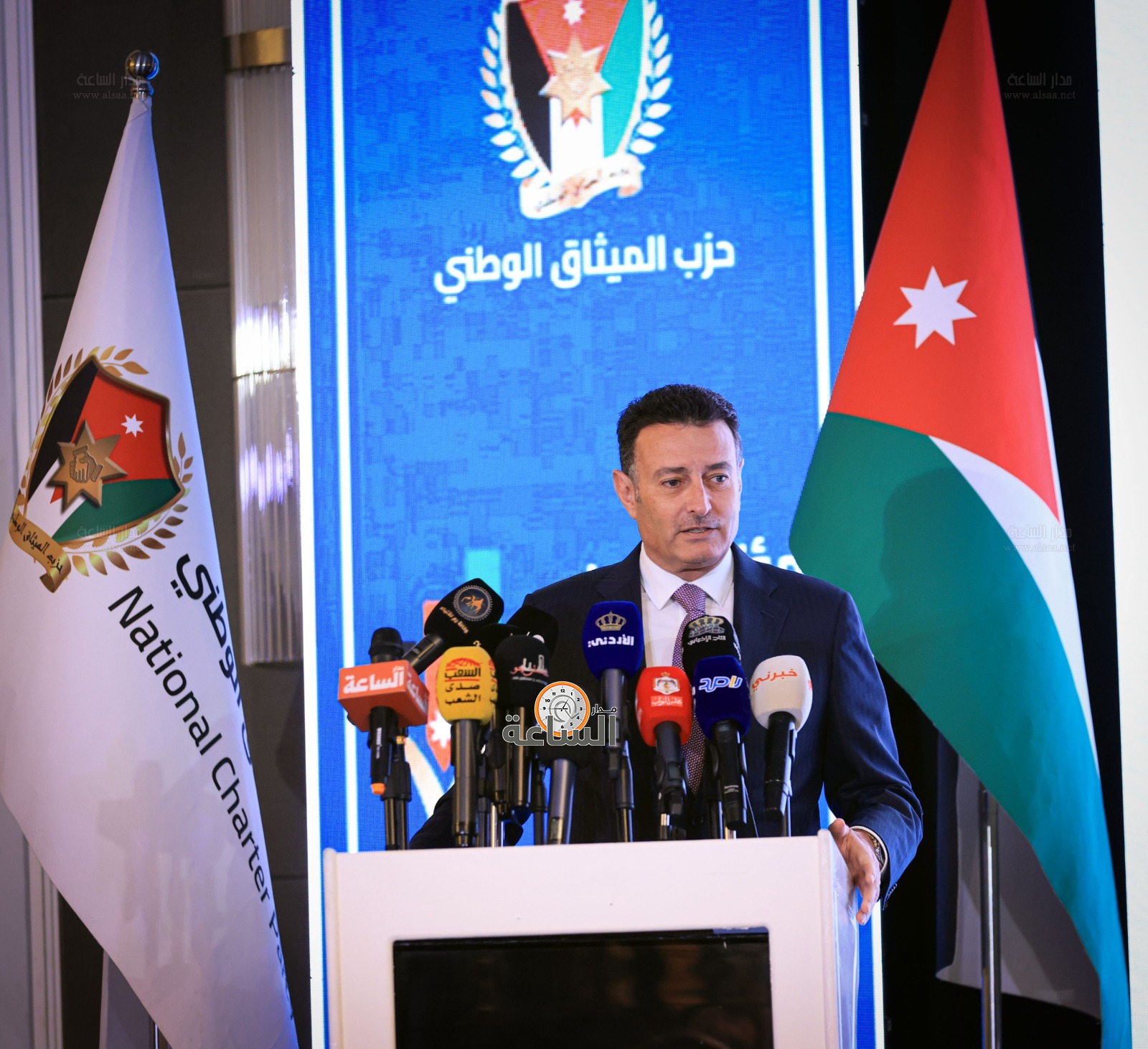 Madar Al-Saa Images 0.6099840149175303