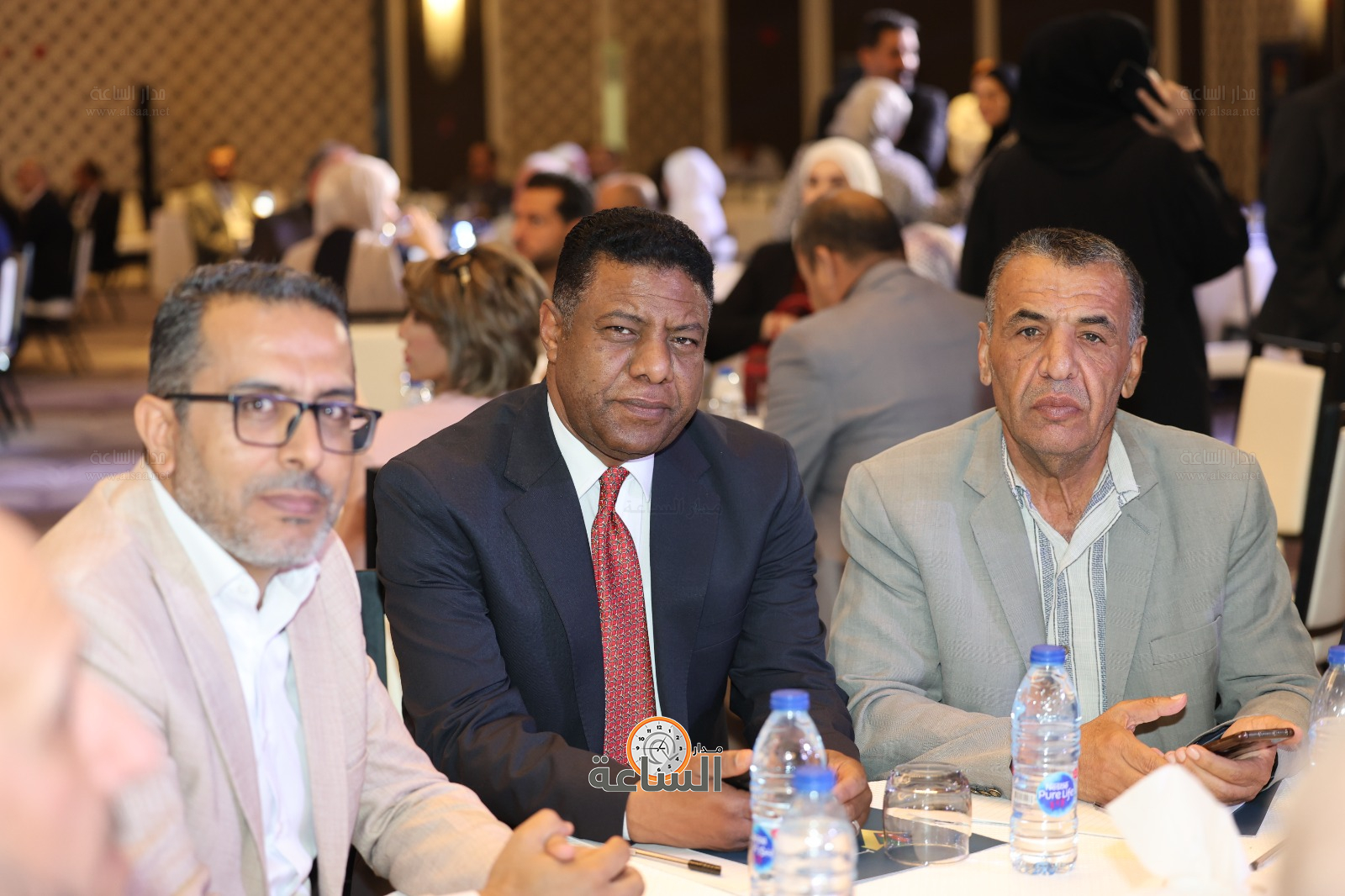 Madar Al-Saa Images 0.44530483093877327