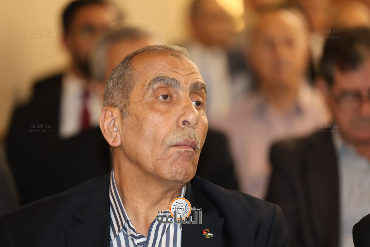 Madar Al-Saa Images 0.5640970281399014