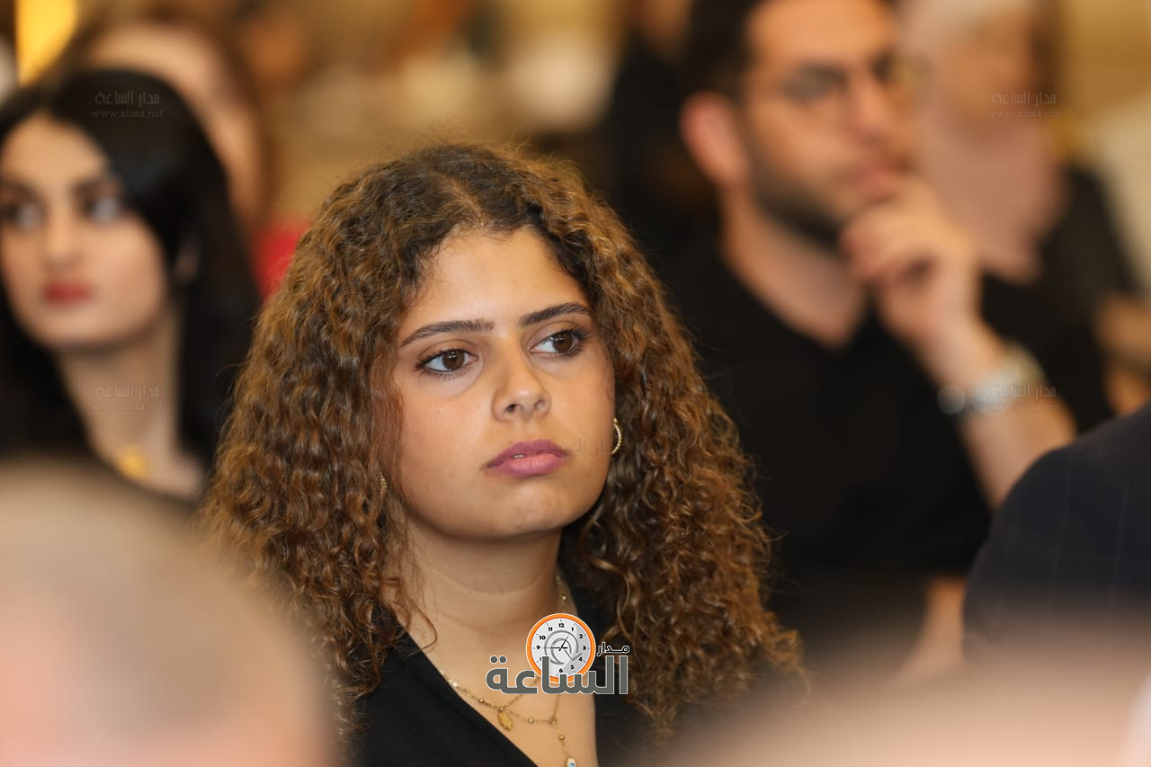 Madar Al-Saa Images 0.14098254979804314