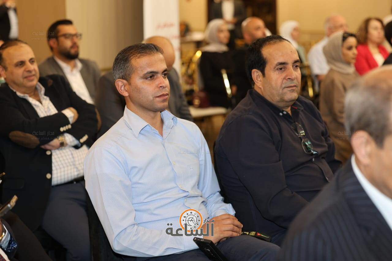 Madar Al-Saa Images 0.5007593041999431