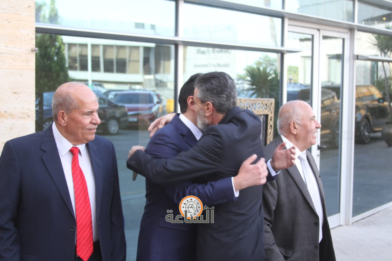 Madar Al-Saa Images 0.34227540487265296