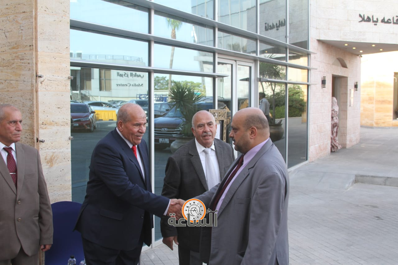 Madar Al-Saa Images 0.5195837258712672