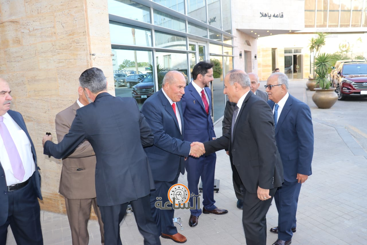 Madar Al-Saa Images 0.6418154367949273