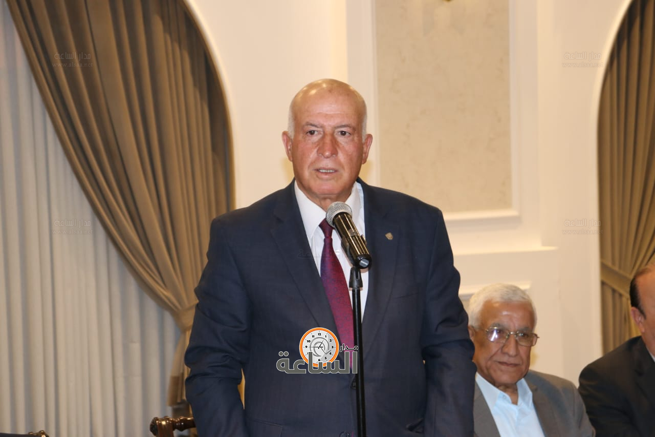 Madar Al-Saa Images 0.15966715443663615