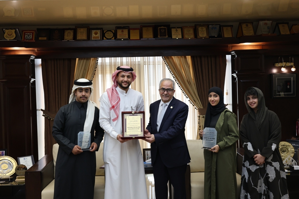 Madar Al-Saa Images 0.6257036148796745