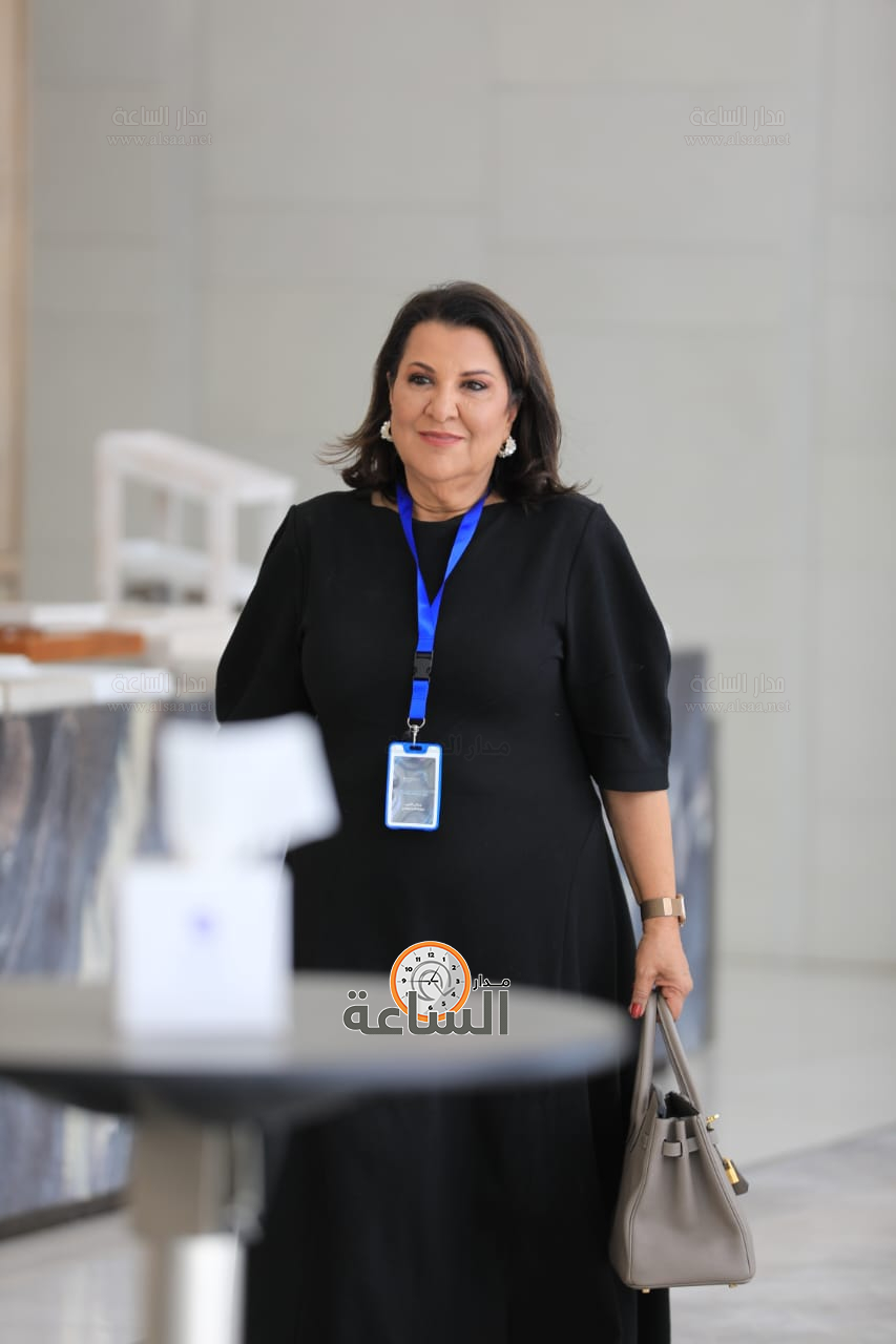 Madar Al-Saa Images 0.8788618266238893